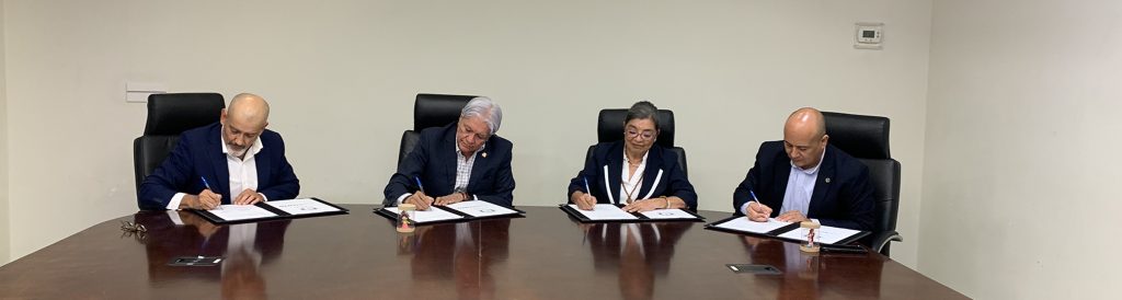 UANL ZUUSTENTO firma